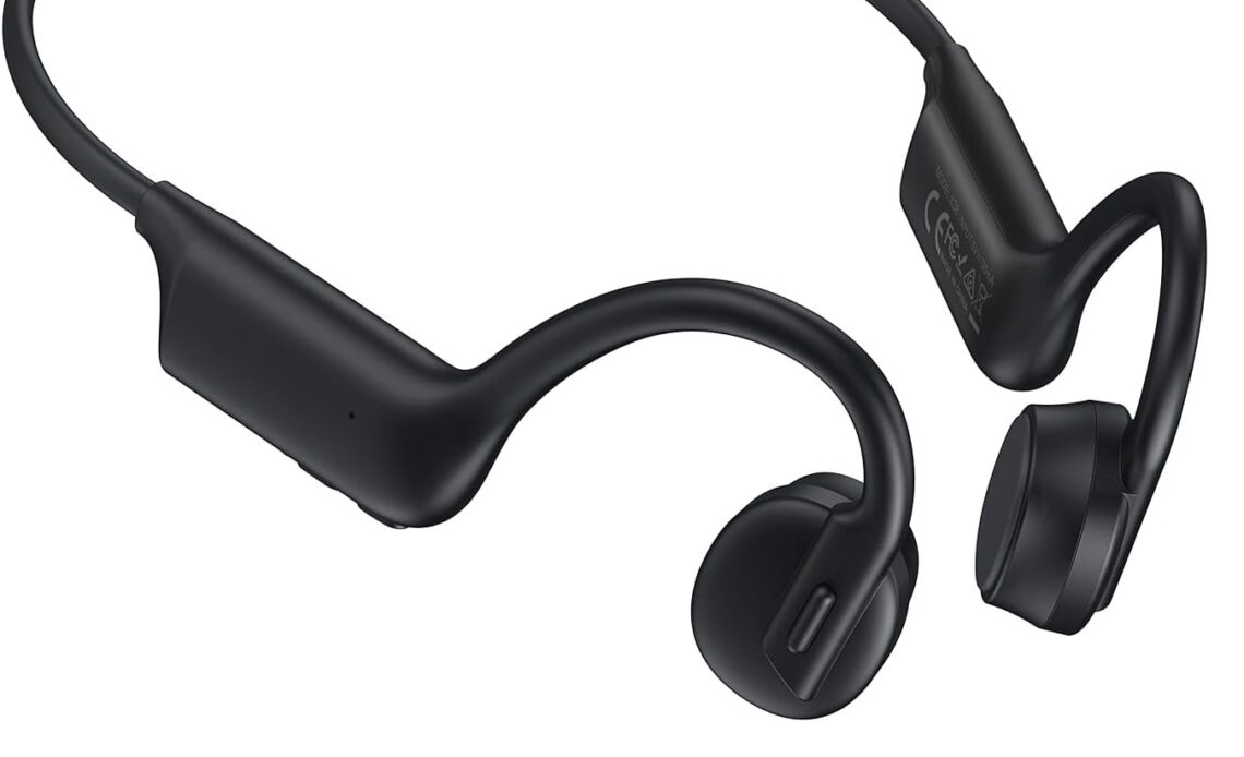 wireless earbuds